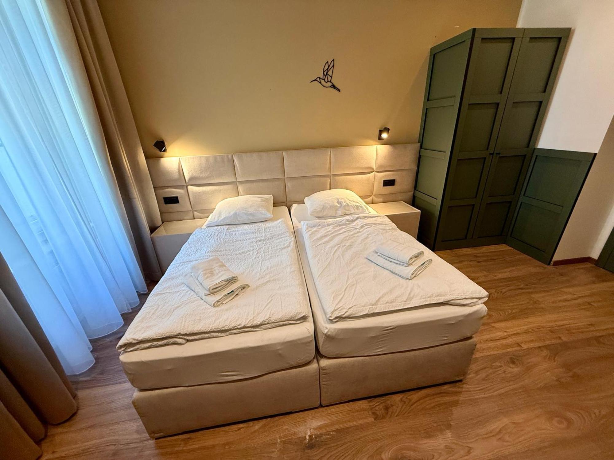 Luxury Kmochova Lägenhet